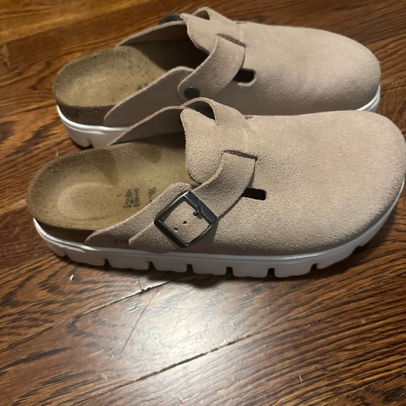 Women’s Papillon Tan Mules, size 41 - Picture 6 of 6